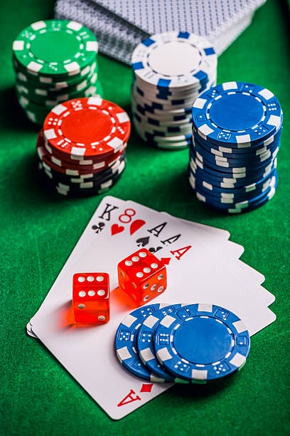 Live dealer Allbet table interface on mobile phone showing camera feeds and betting controls