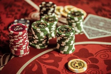 Live Roulette table interface on a mobile screen with wheel view and betting grid